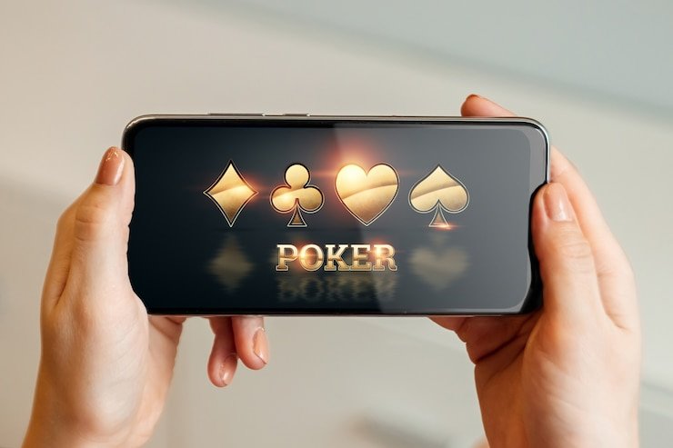 Studio live casino qqwin dengan dealer profesional dan kamera multi-sudut yang menampilkan permainan baccarat